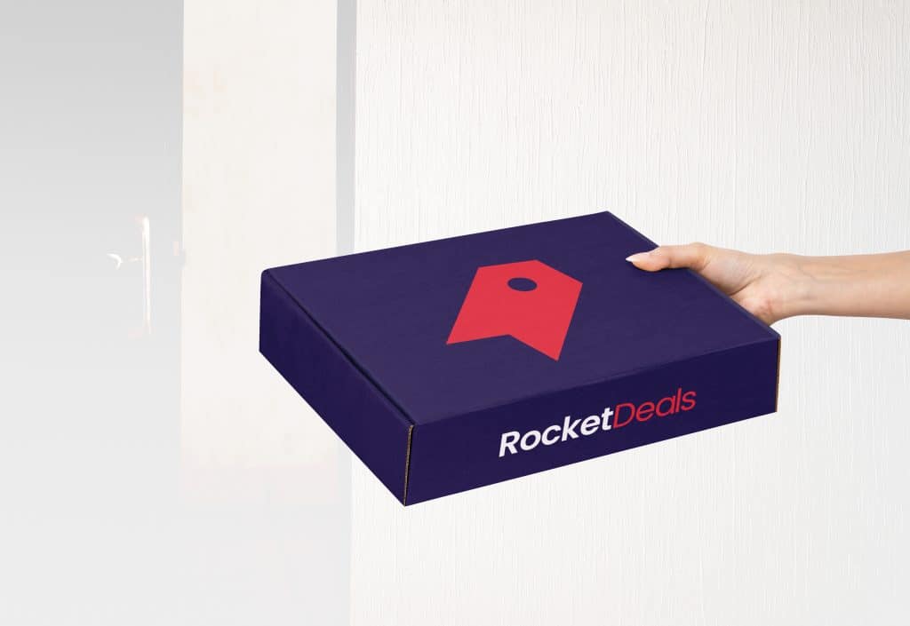 Mailing Box Package Design Mock up by DexCloud